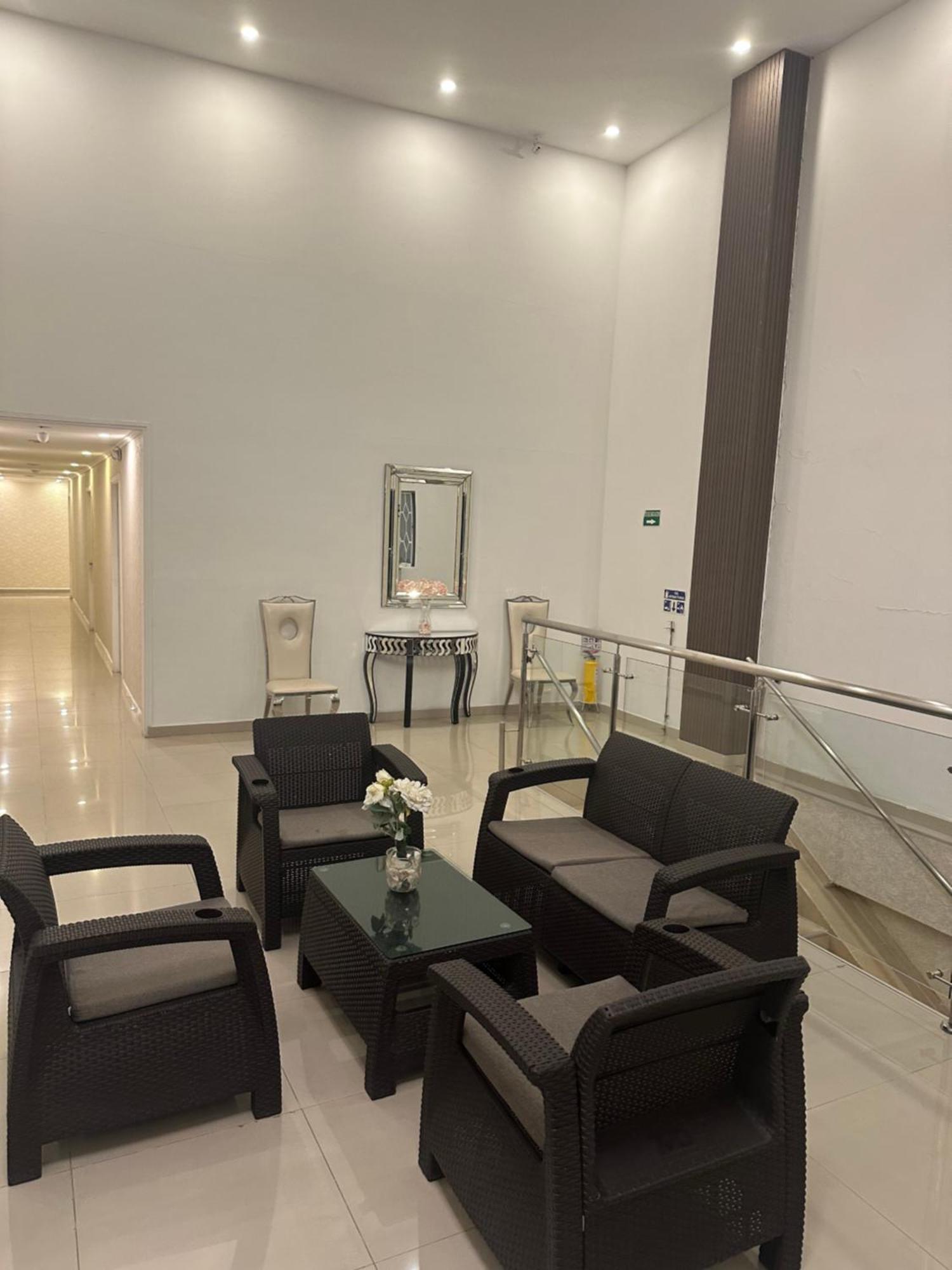 Apartahotel Plaza San Andrés Extérieur photo